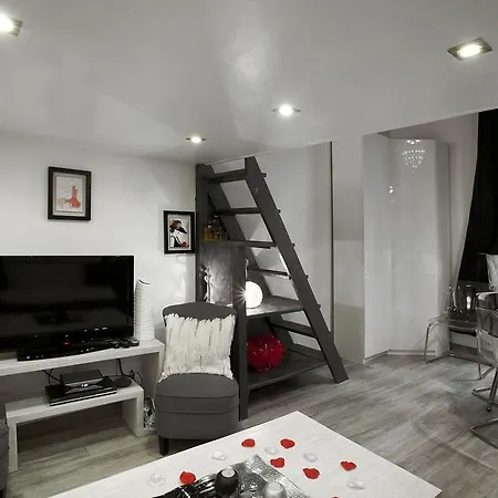 Boutebrie Apartment *