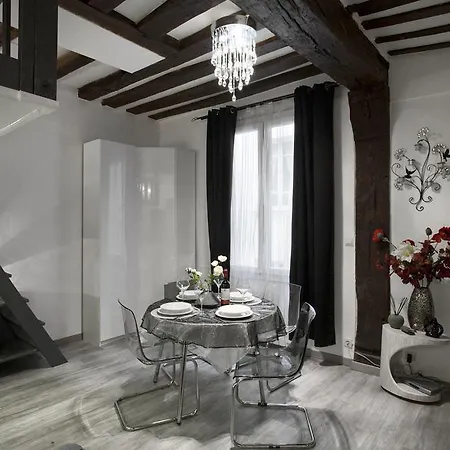 Apartment Boutebrie Paris